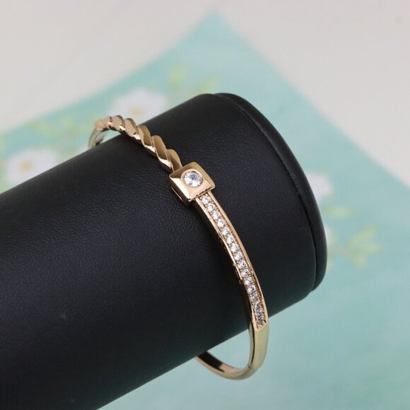 Twist Design Rose Gold Bangle with Crystal Square Accent, XPBL0523 - Picture 9 of 12